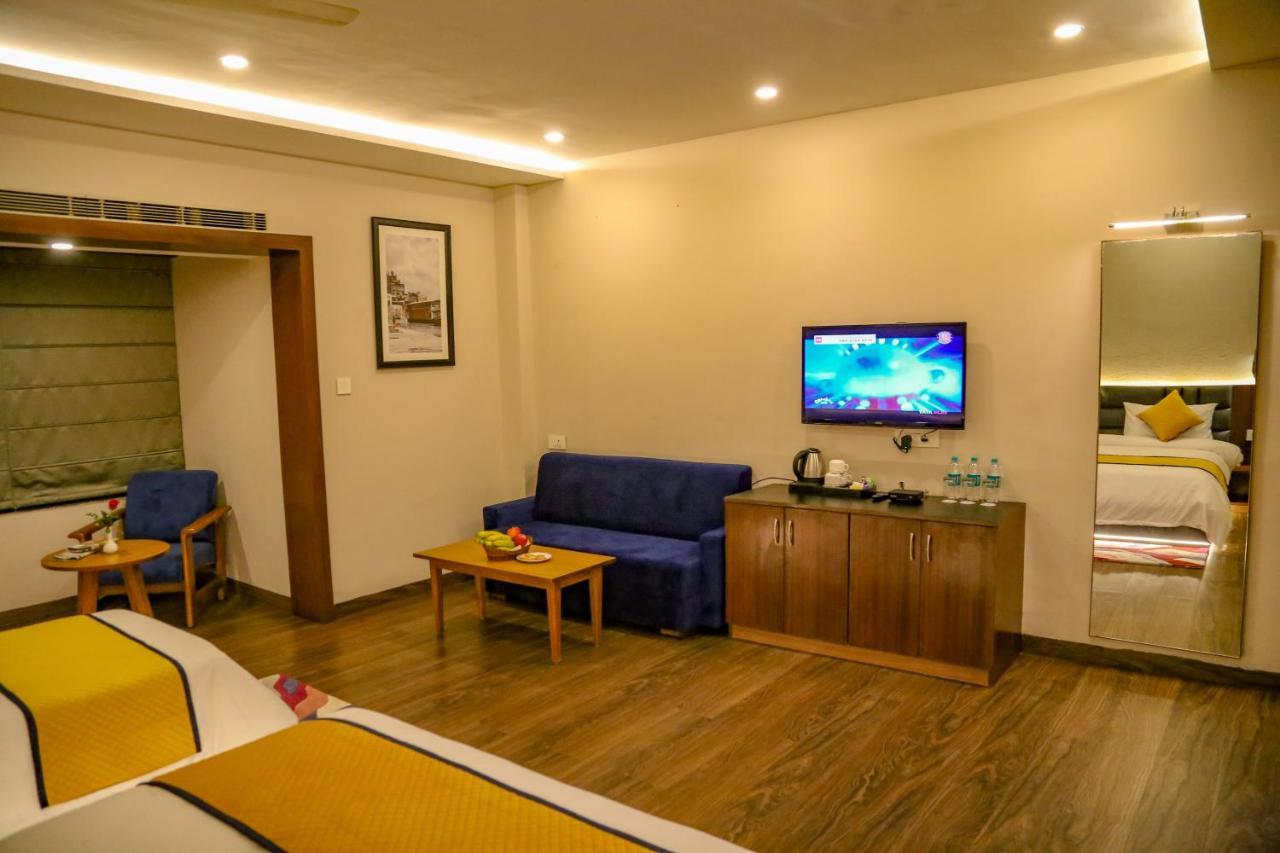 Four Leaf Hotel - Sapphire Blue, Varanasi — Photos 2